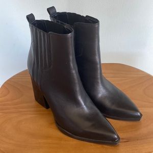 Marc Fisher Oshay booties